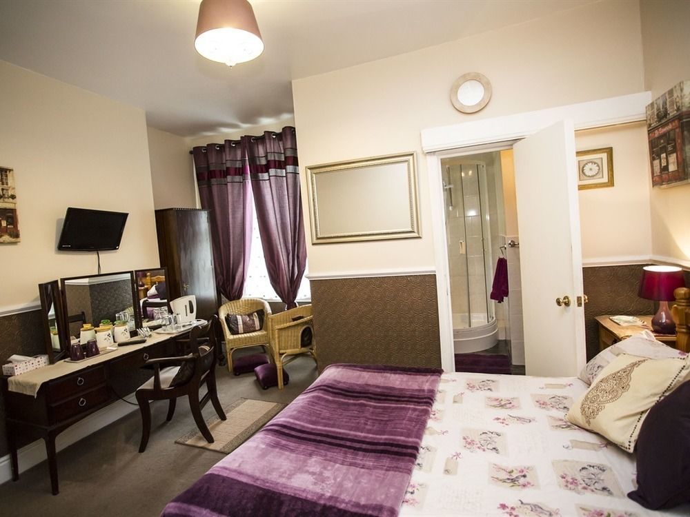 Parasol Weston Guest House Экстерьер фото